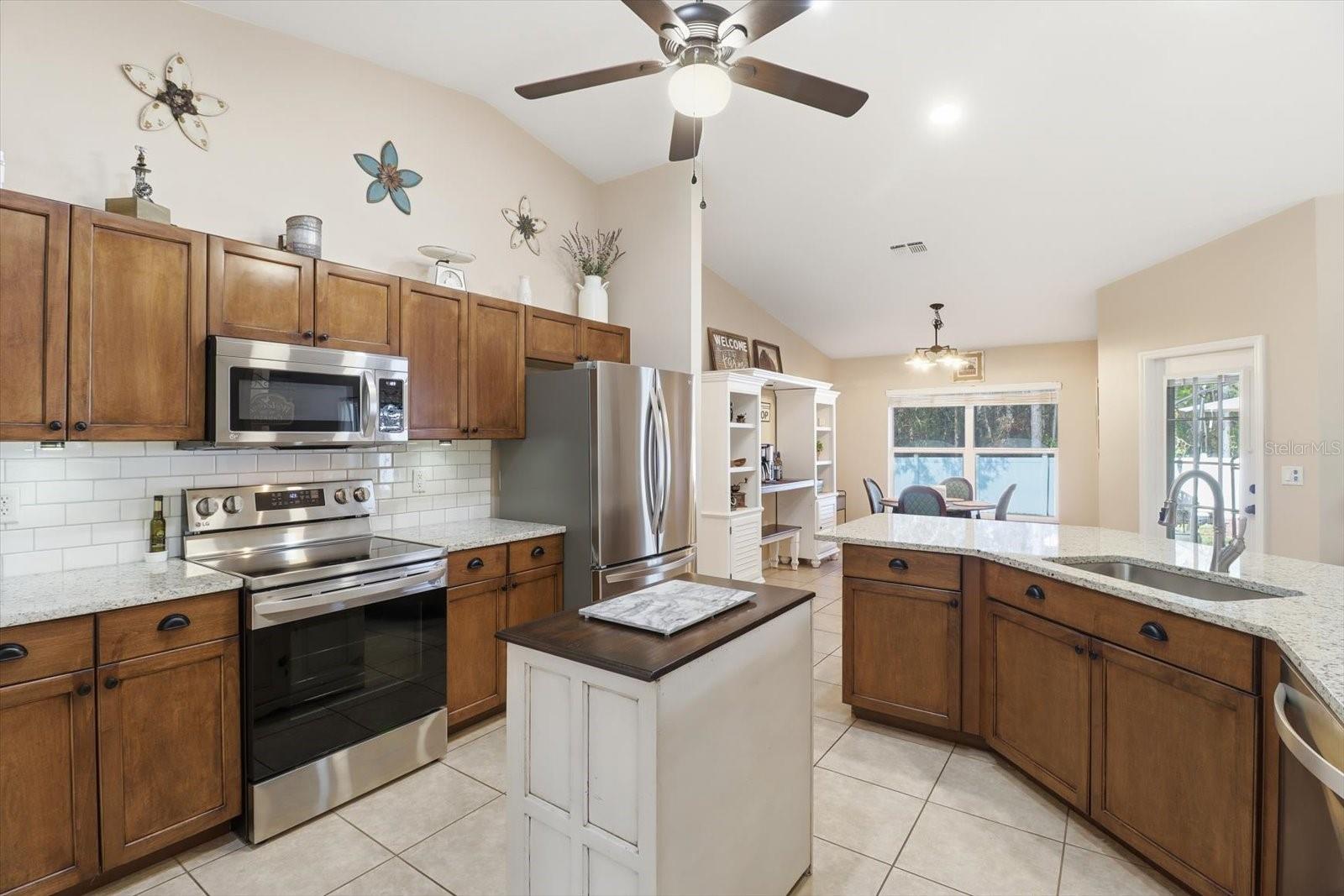 Image 13 of 46 For 1021 Champlain Lane