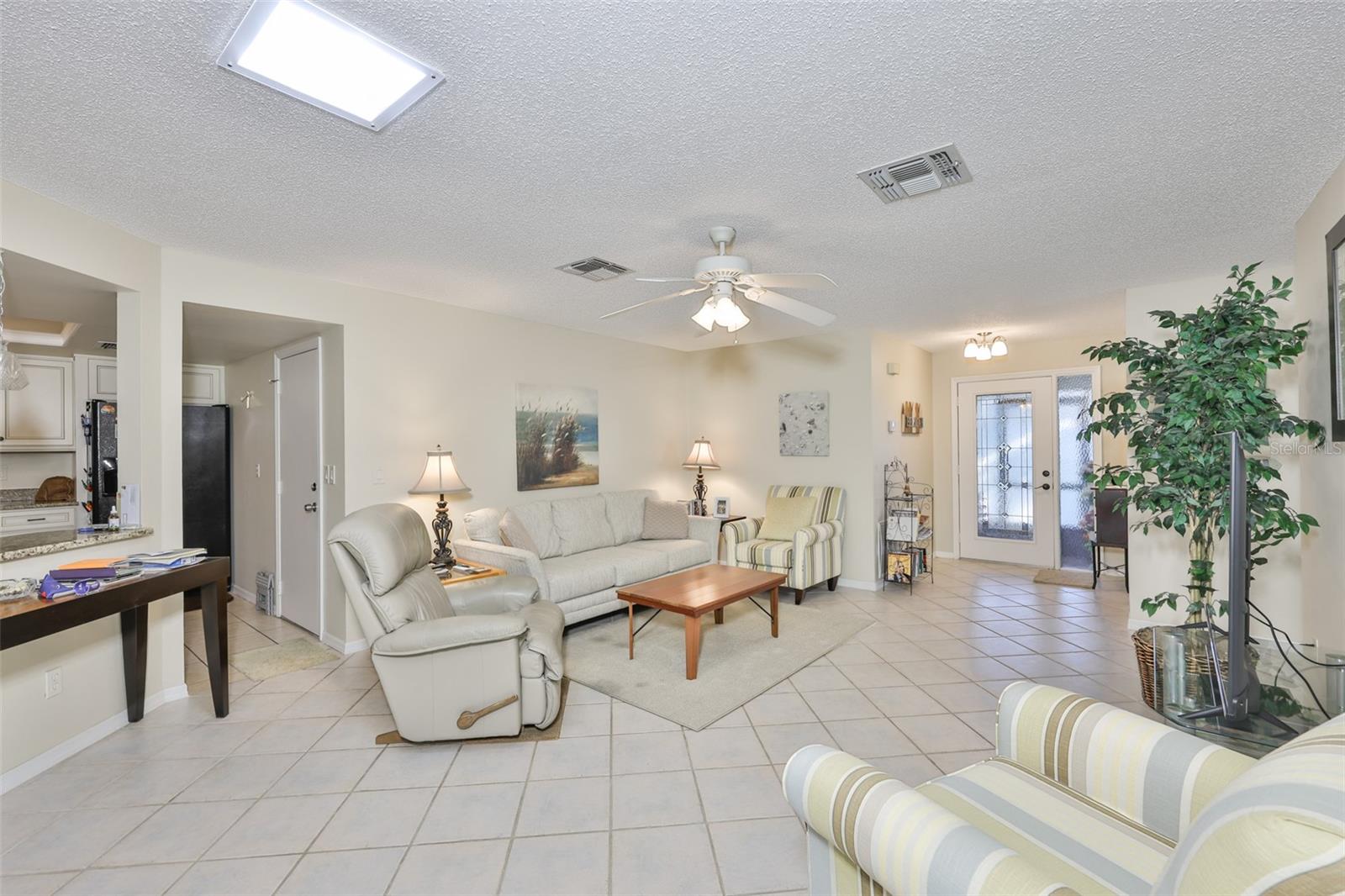 Image 8 of 50 For 1610 Leland Drive