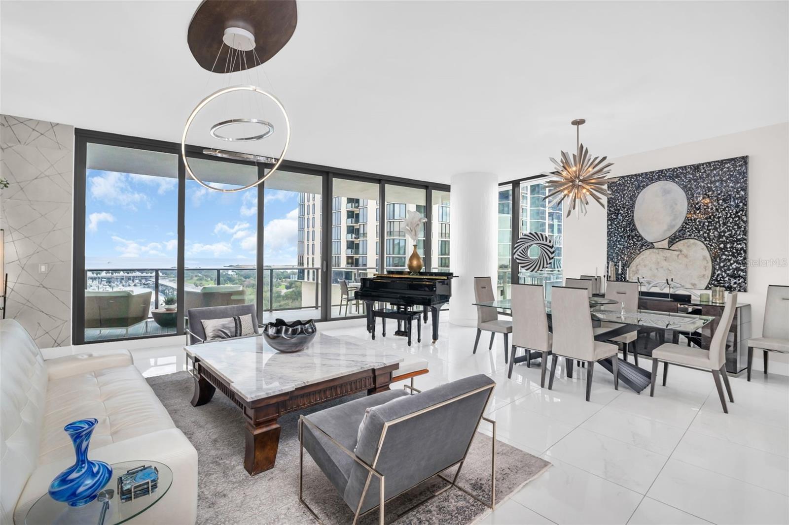 Image 16 of 68 For 100 1st Avenue N 901