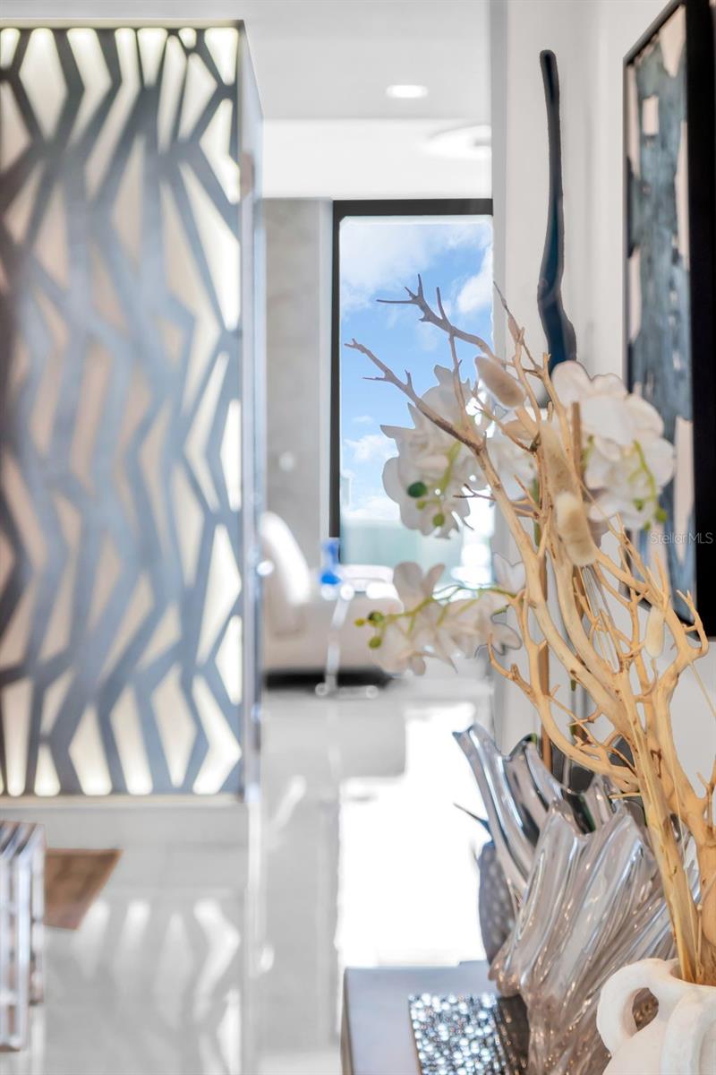 Image 22 of 68 For 100 1st Avenue N 901