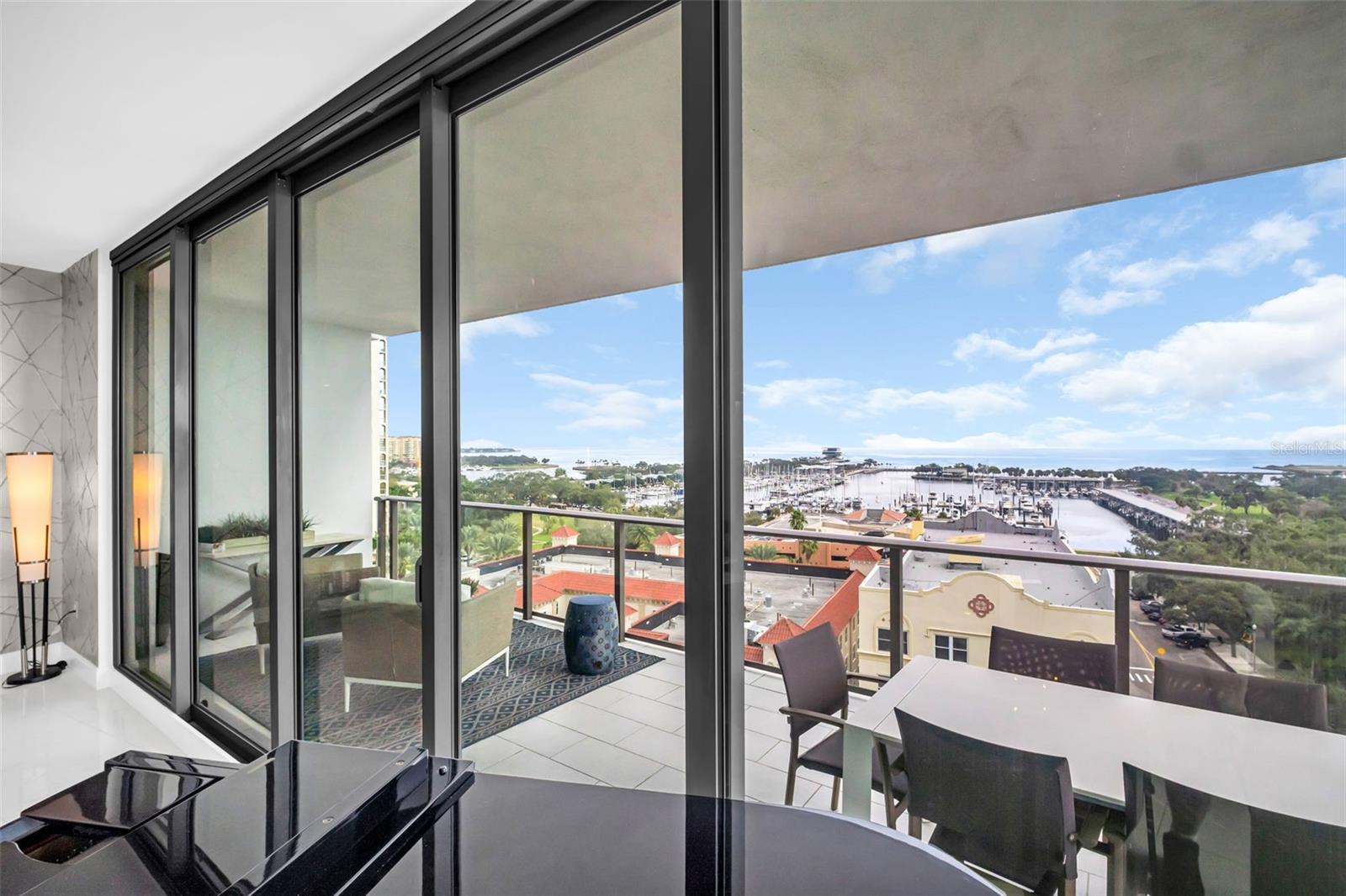 Image 32 of 68 For 100 1st Avenue N 901