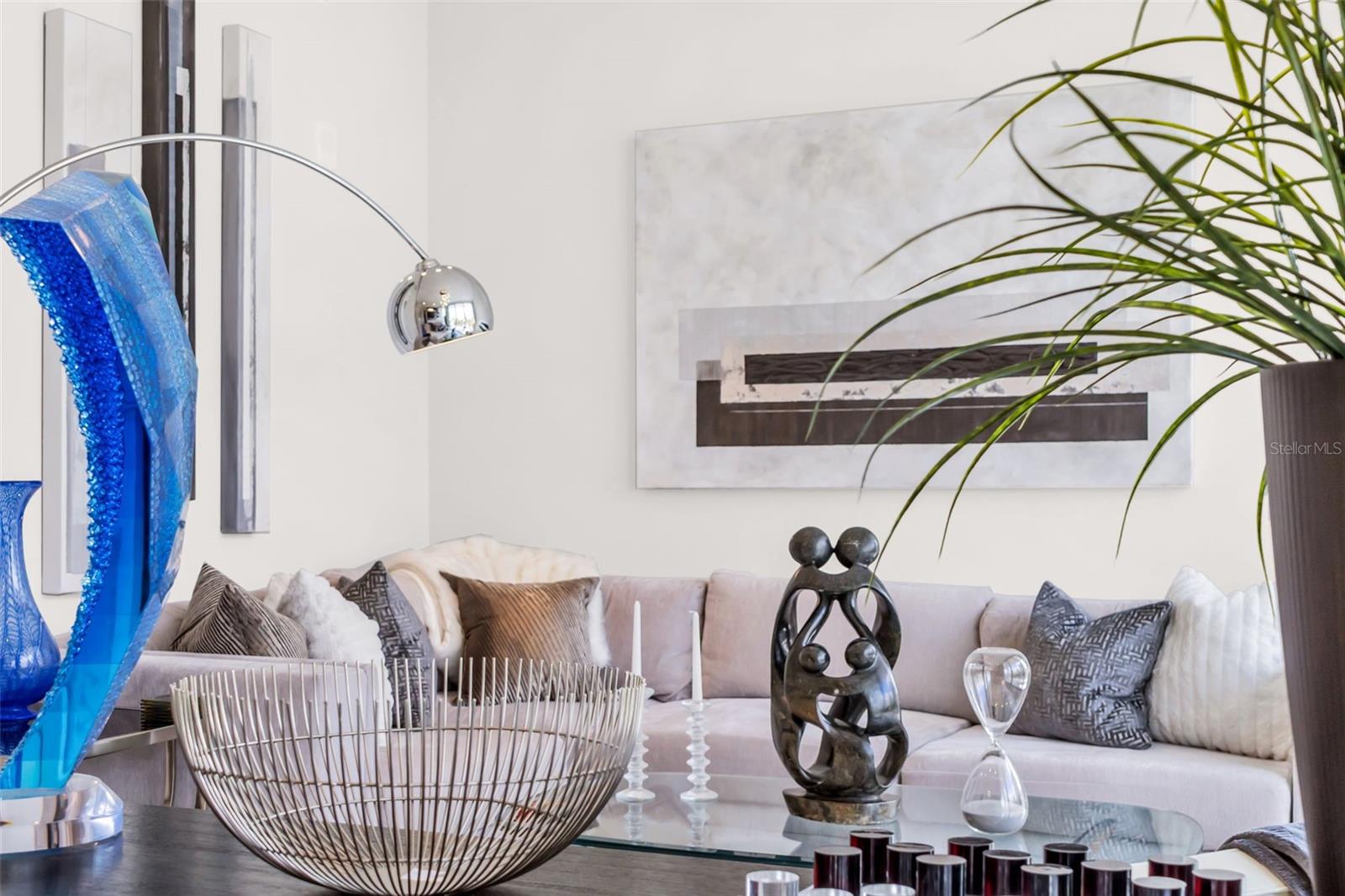 Image 53 of 68 For 100 1st Avenue N 901