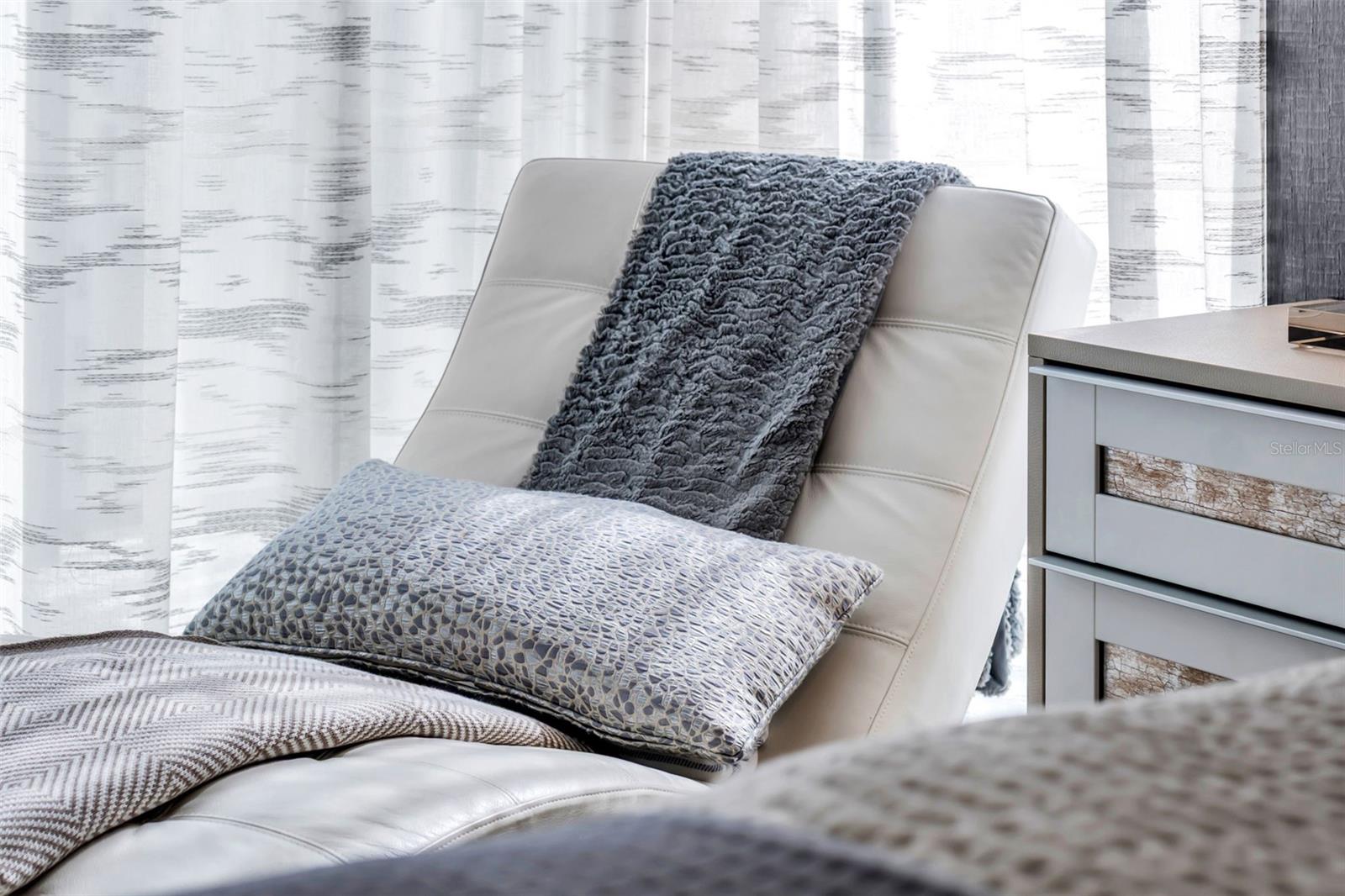 Image 56 of 68 For 100 1st Avenue N 901