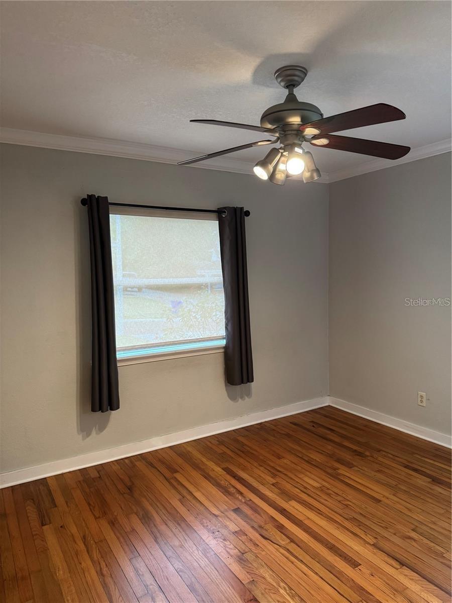 Image 14 of 27 For 2706 Fairmount Avenue