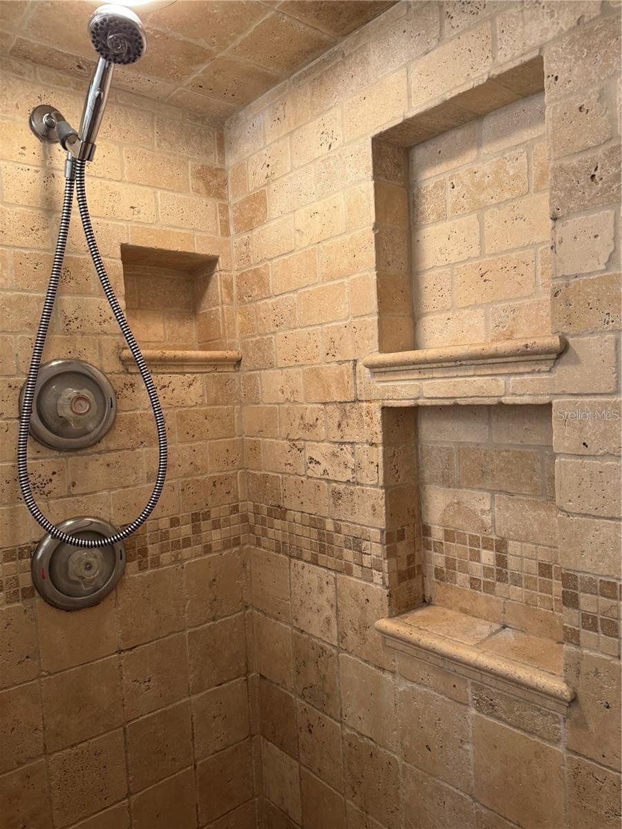 Image 19 of 27 For 2706 Fairmount Avenue