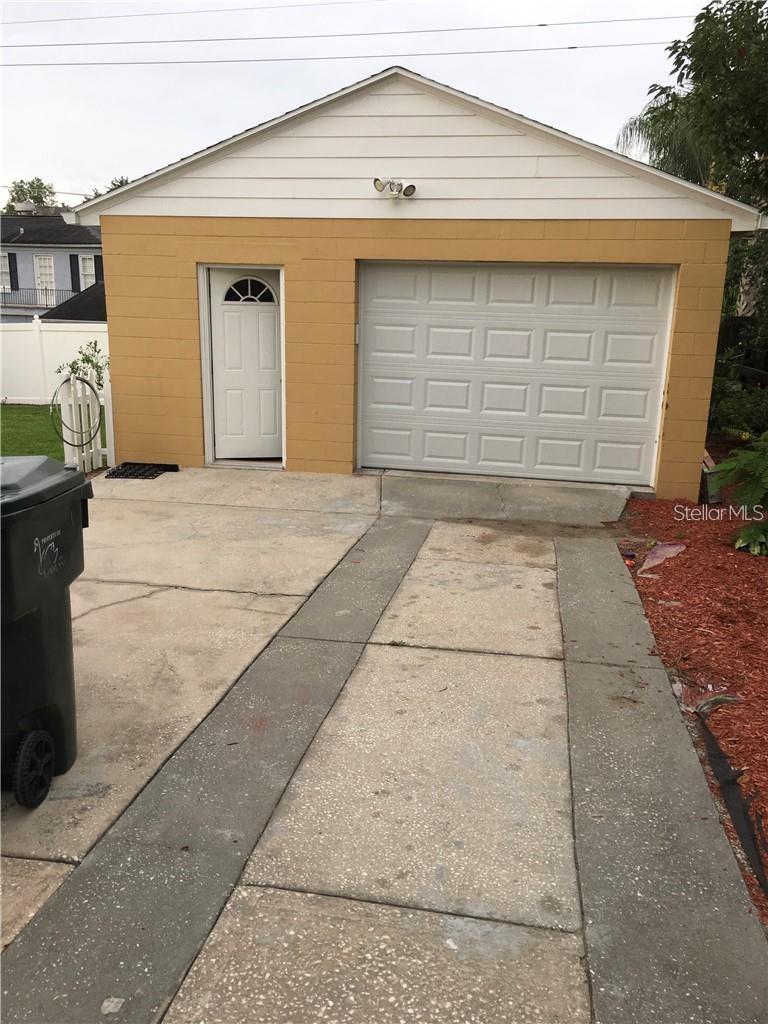 Image 27 of 27 For 2706 Fairmount Avenue