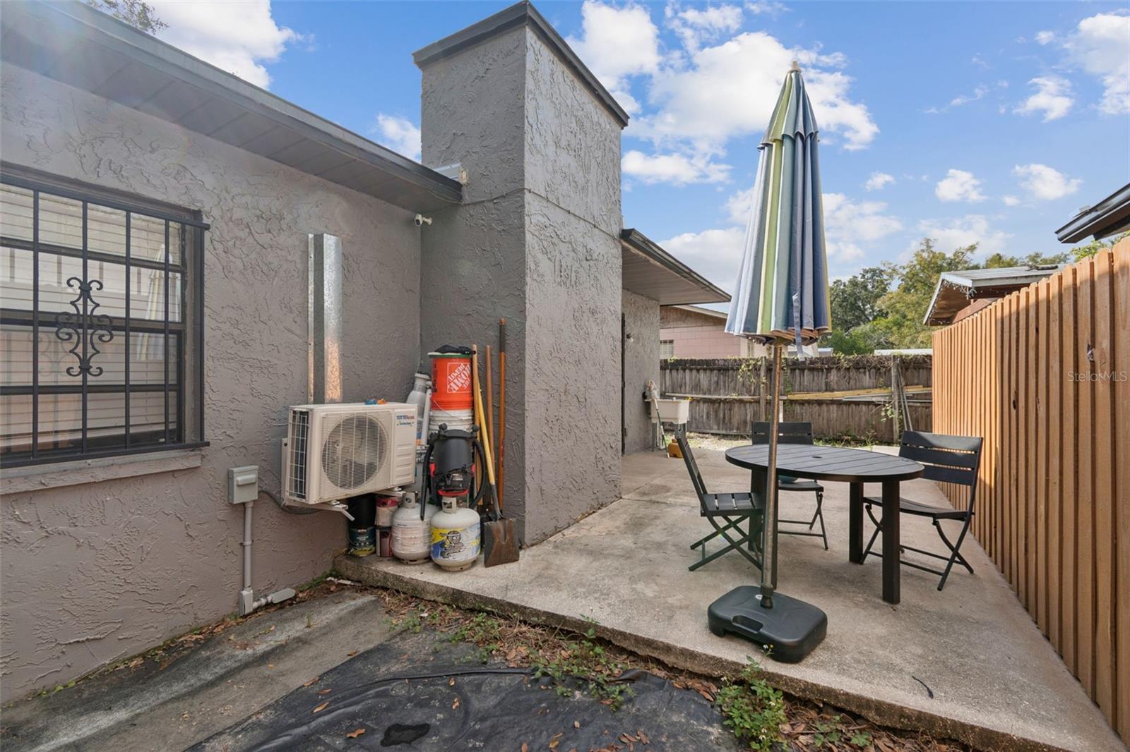 Listing photo id 37 for 3416 Mohawk Avenue