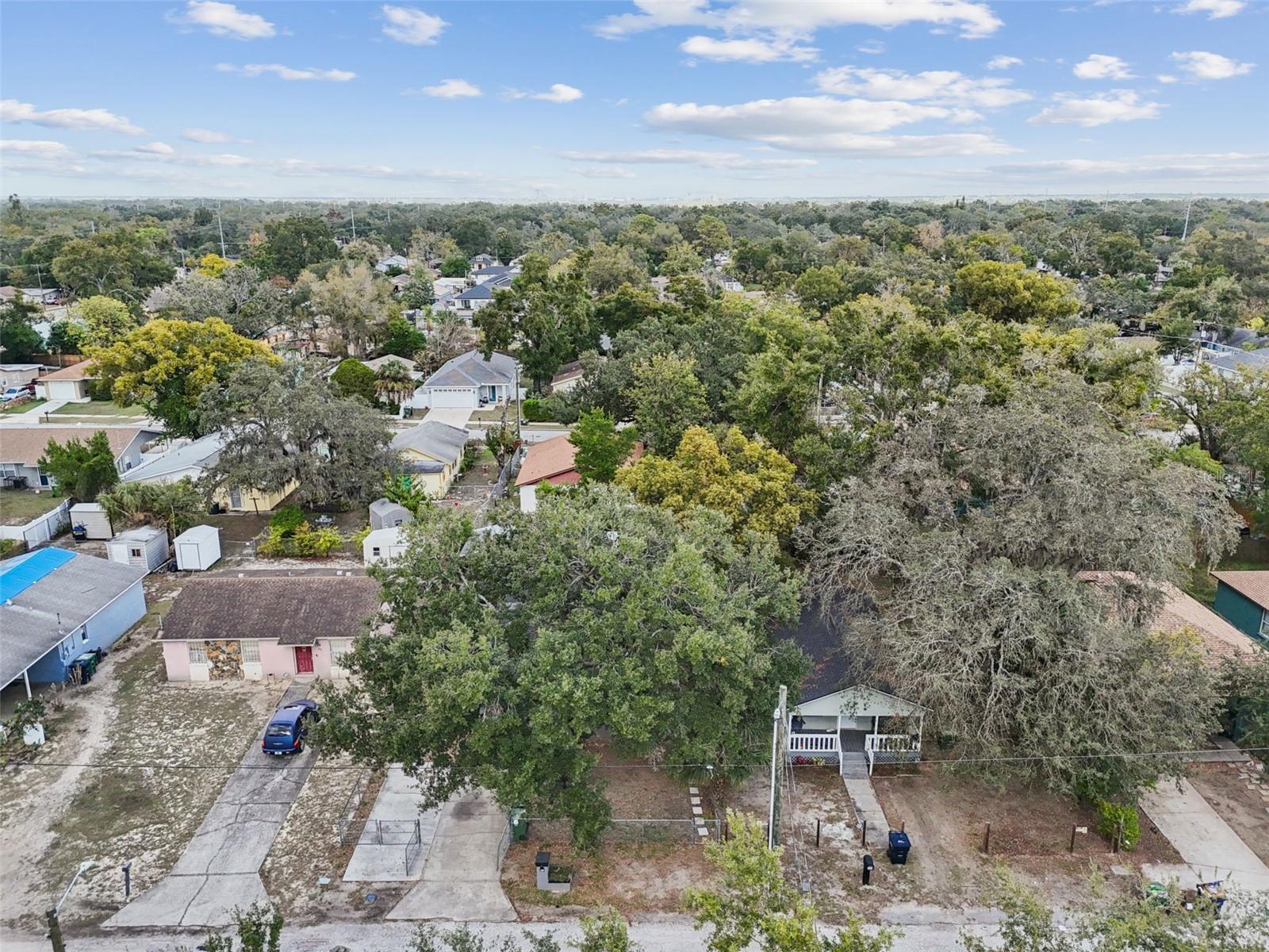 Listing photo id 41 for 3416 Mohawk Avenue