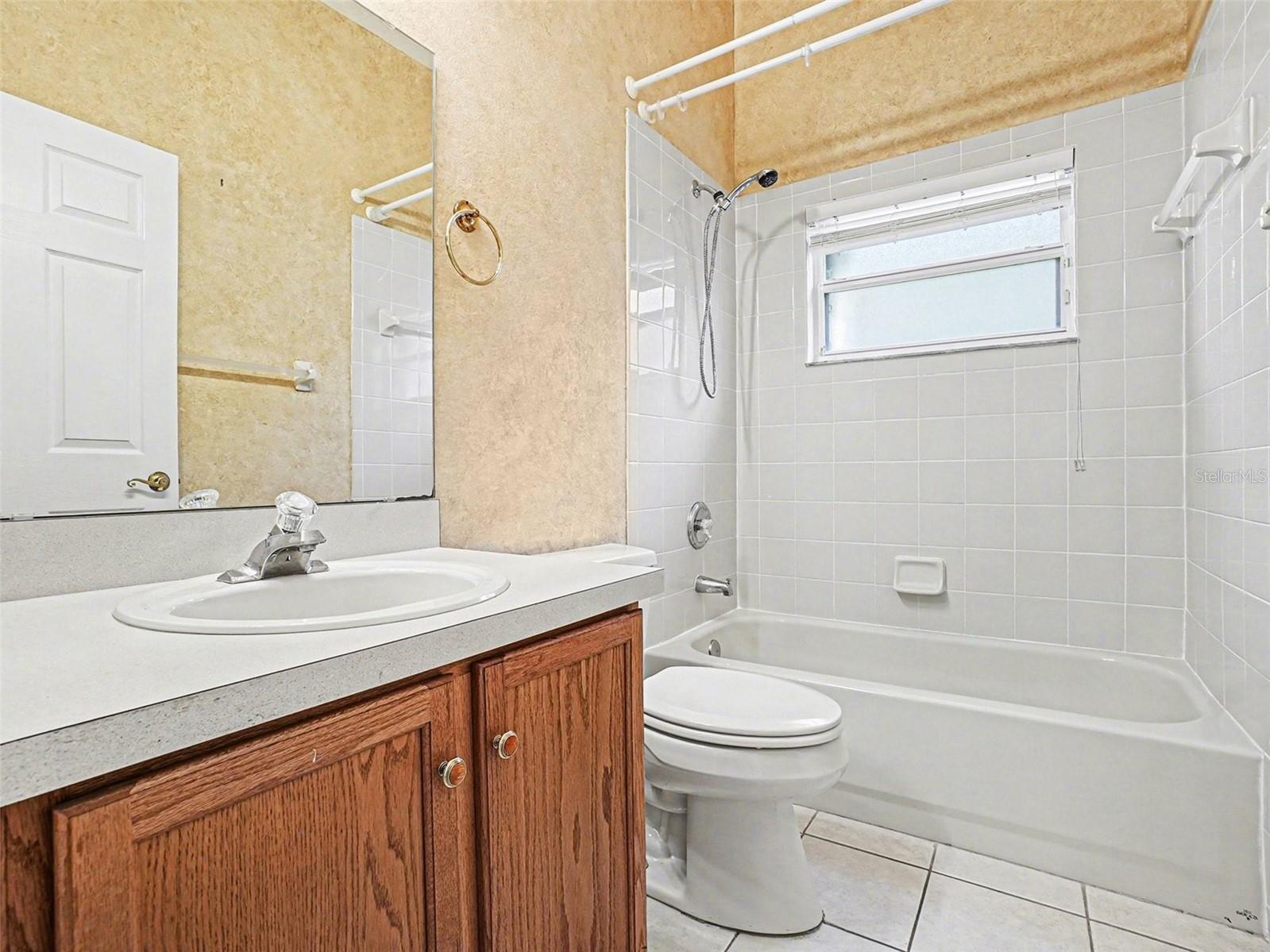 Image 15 of 41 For 302 Tavestock Loop