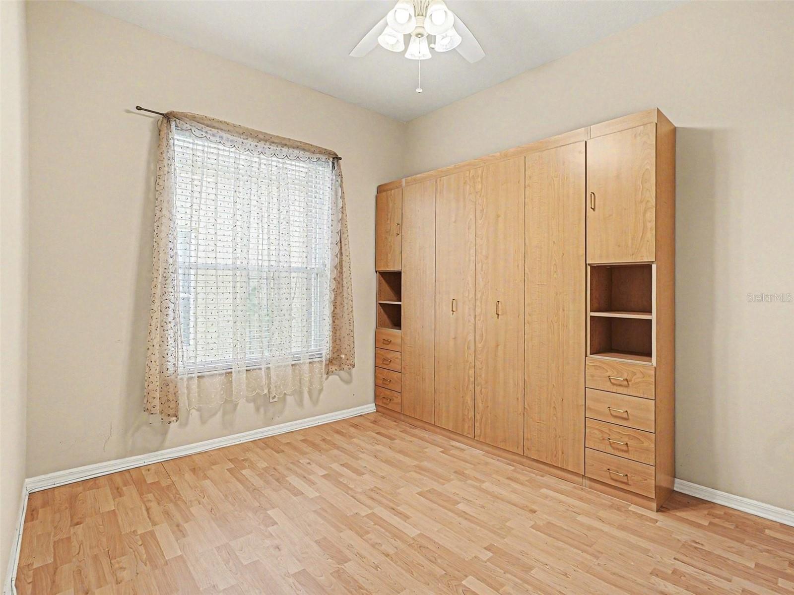 Image 18 of 41 For 302 Tavestock Loop