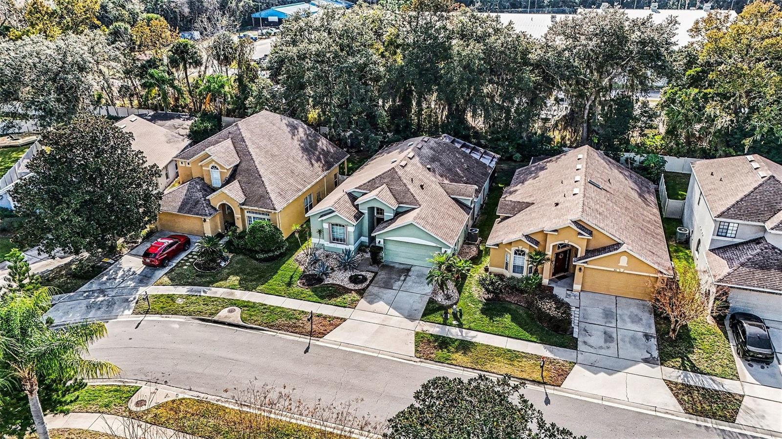 Image 38 of 41 For 302 Tavestock Loop