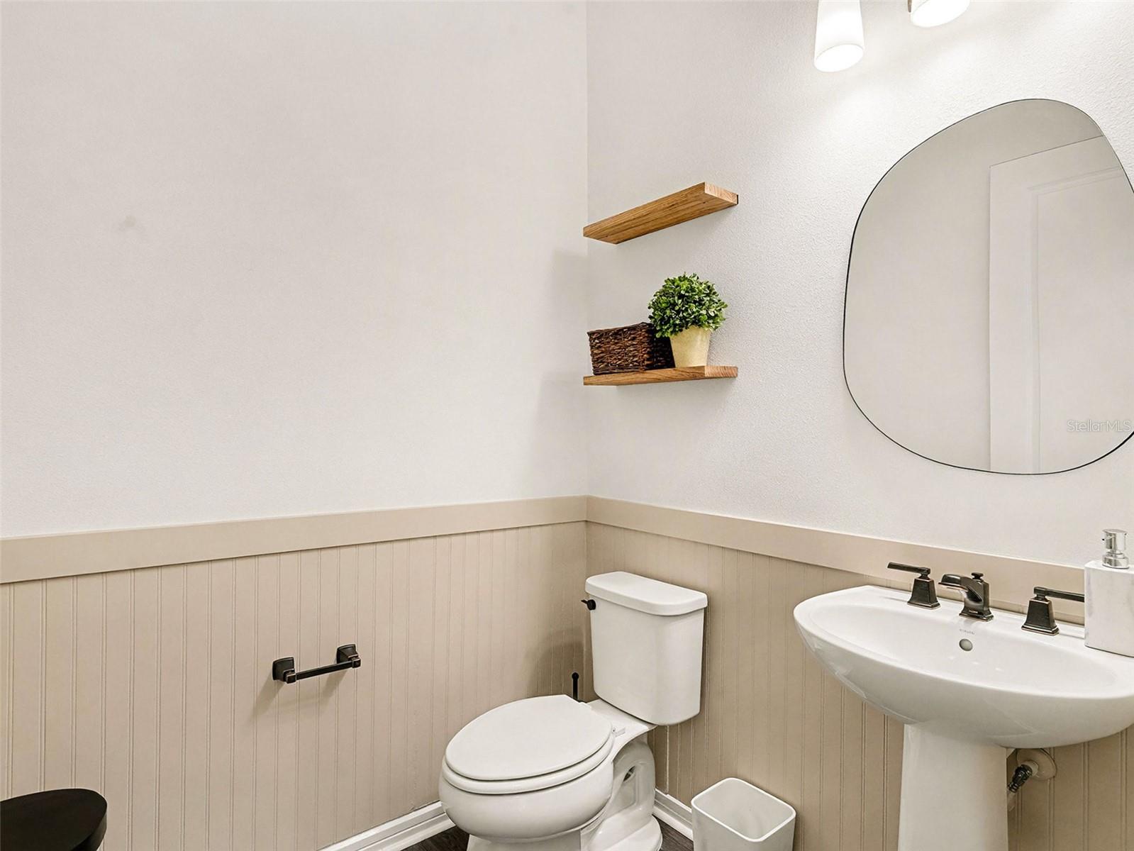 Image 11 of 33 For 12923 Willow Grove Drive