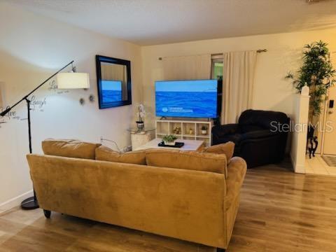 Image 5 of 31 For 18385 Hottelet Circle