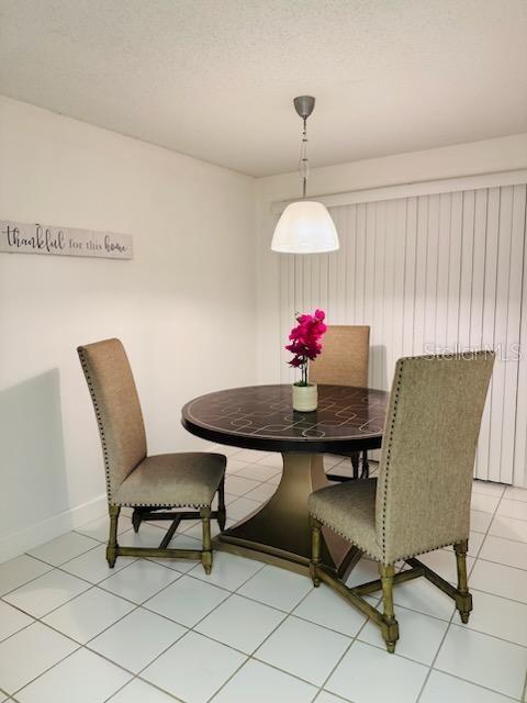 Image 9 of 31 For 18385 Hottelet Circle