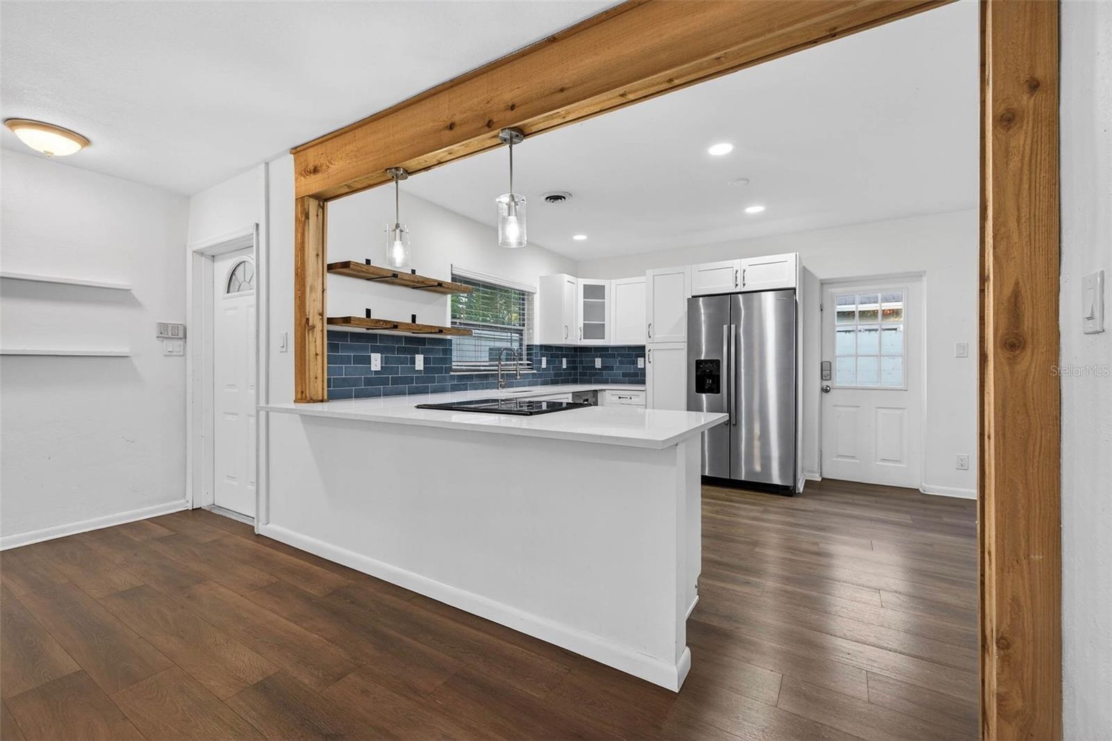 Image 12 of 28 For 210 Glen Avenue