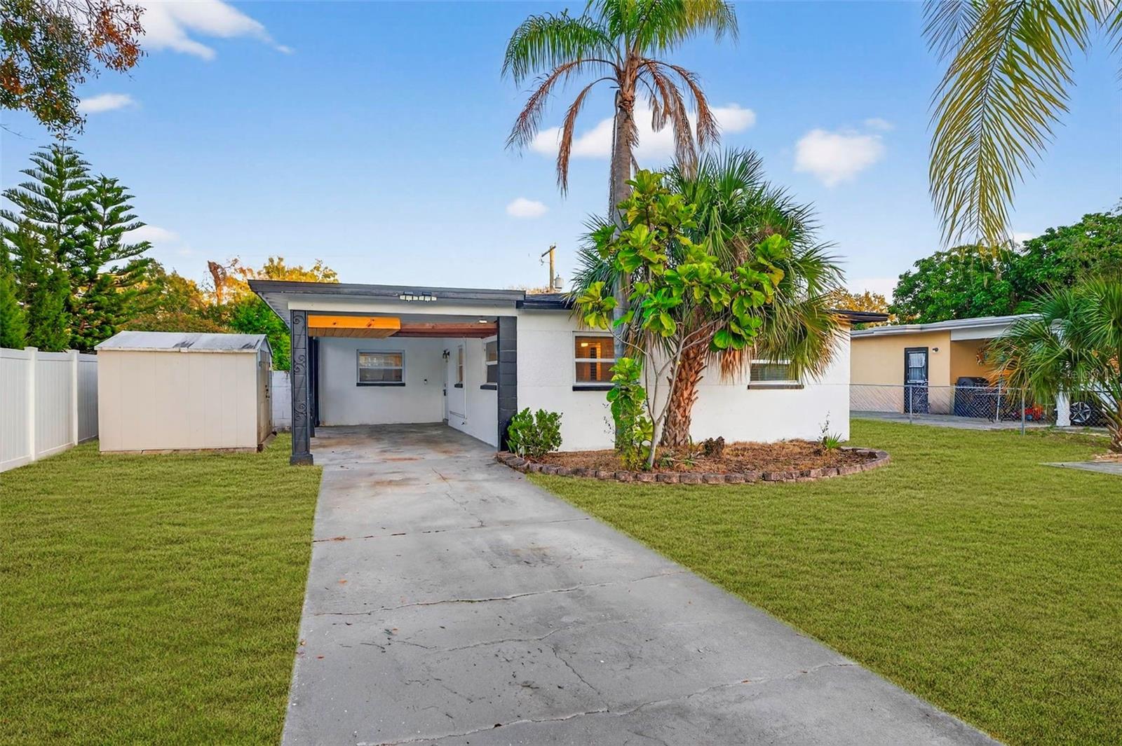 Image 24 of 28 For 210 Glen Avenue