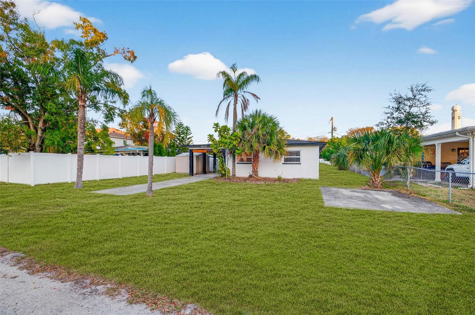 Image 25 of 28 For 210 Glen Avenue