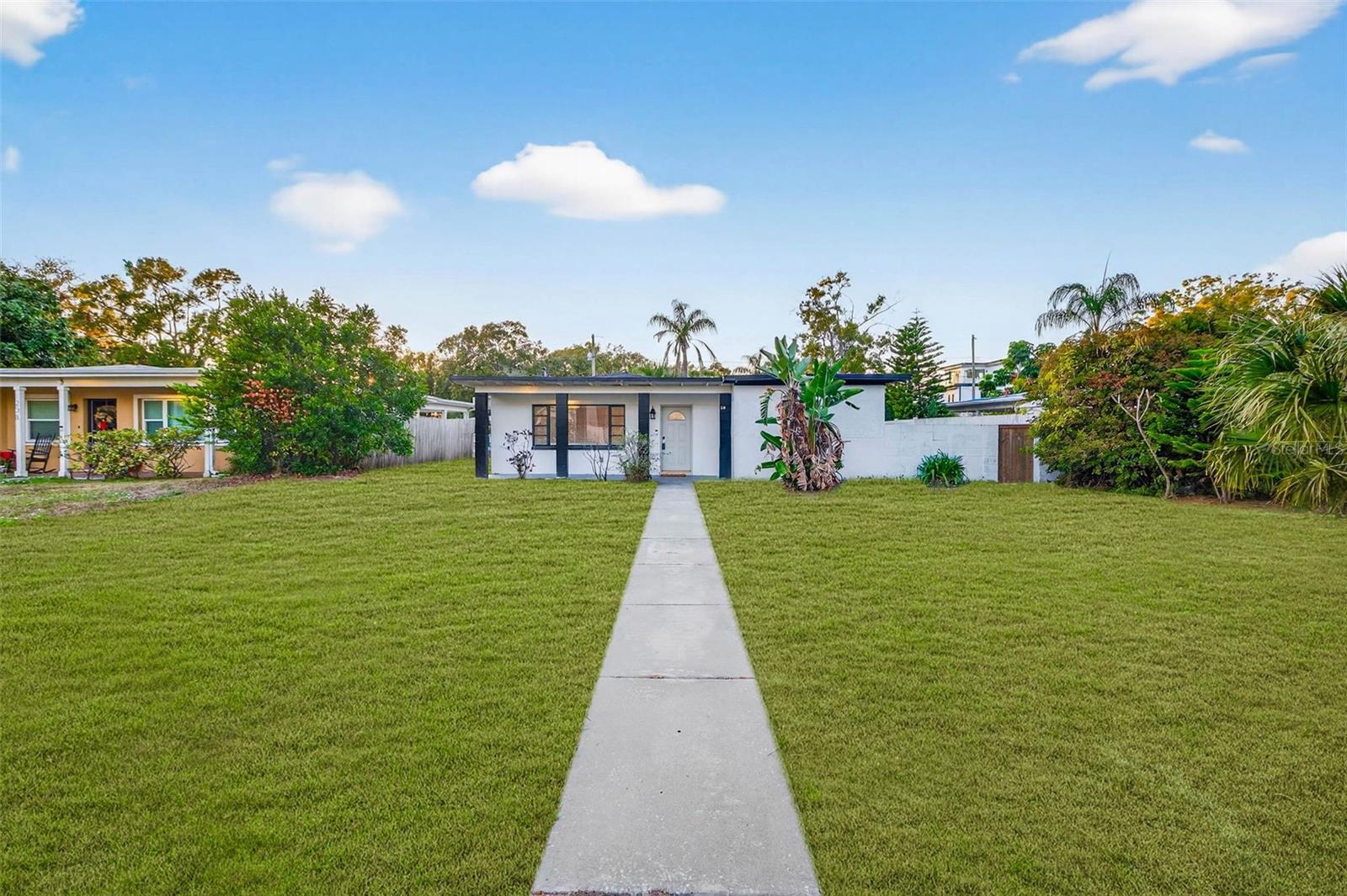 Image 27 of 28 For 210 Glen Avenue