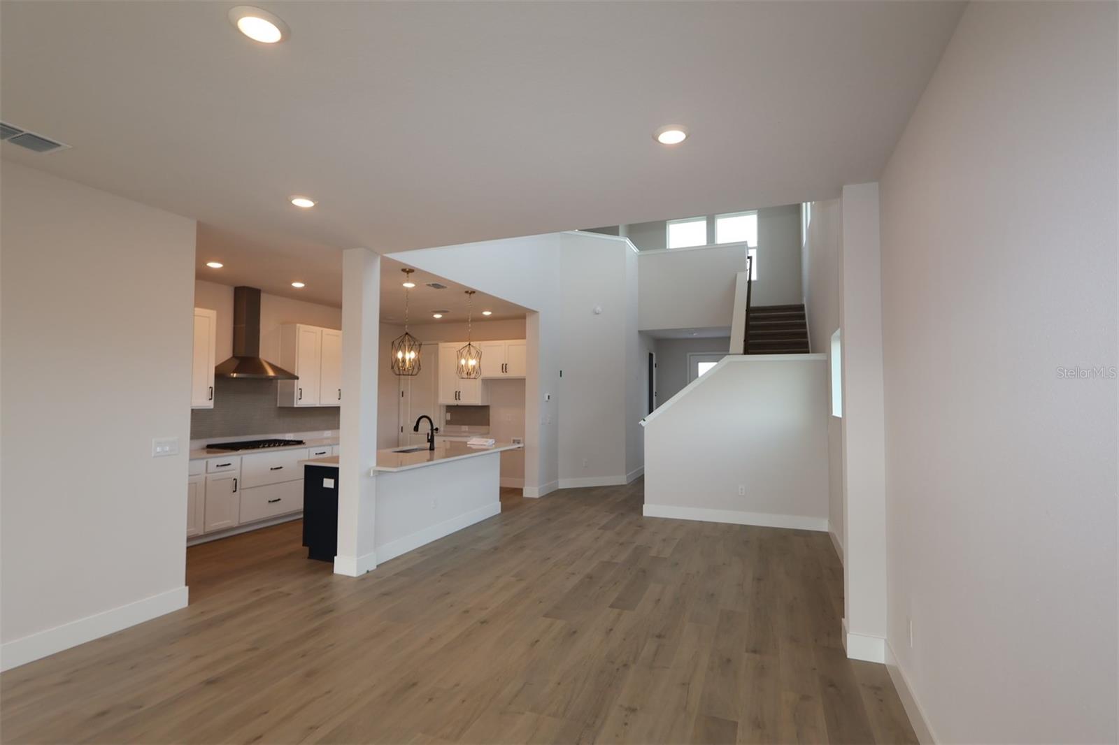 Image 11 of 31 For 5129 Chapel Row Avenue