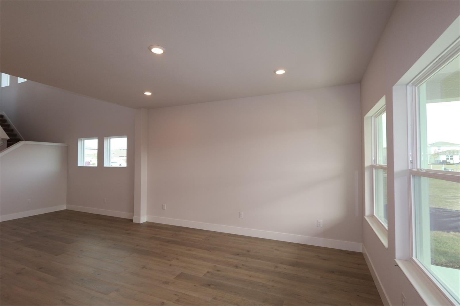 Image 13 of 31 For 5129 Chapel Row Avenue