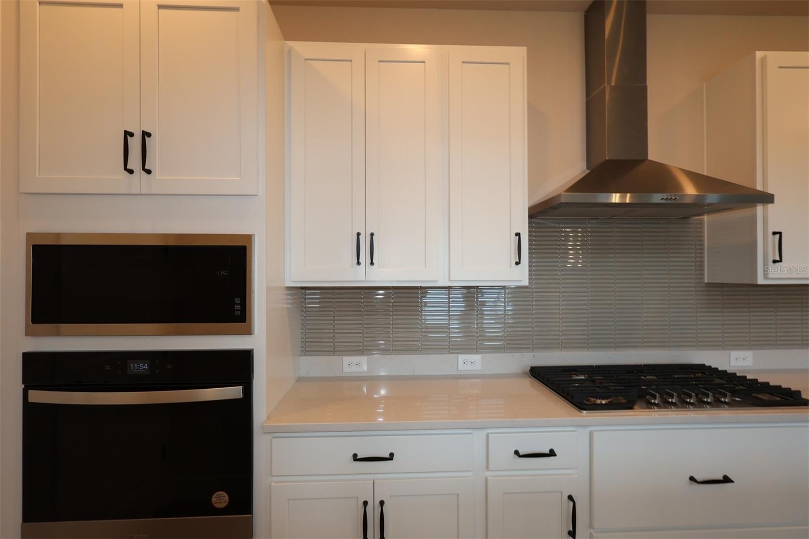 Image 9 of 31 For 5129 Chapel Row Avenue