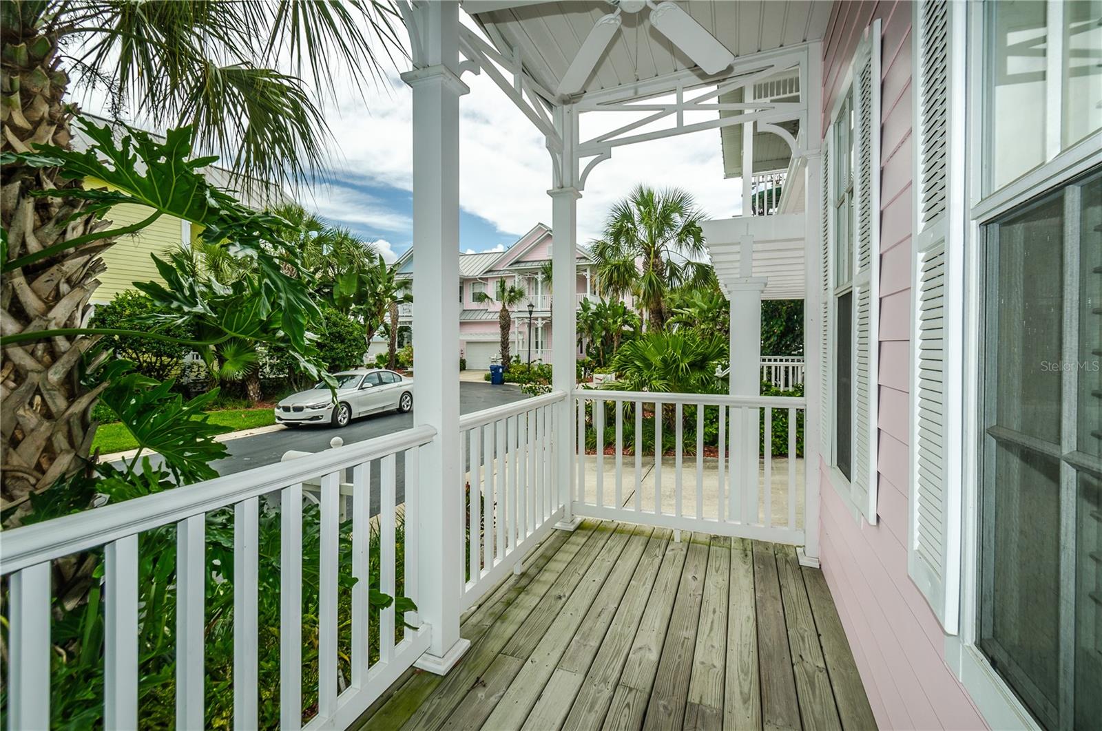 Image 12 of 37 For 924 Hemingway Circle