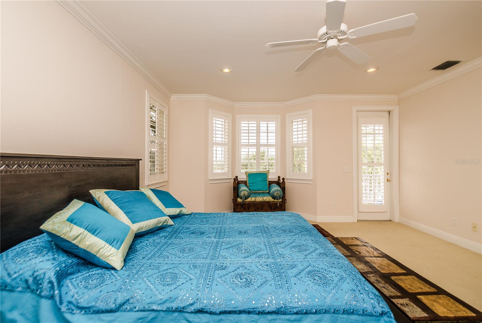 Image 24 of 37 For 924 Hemingway Circle