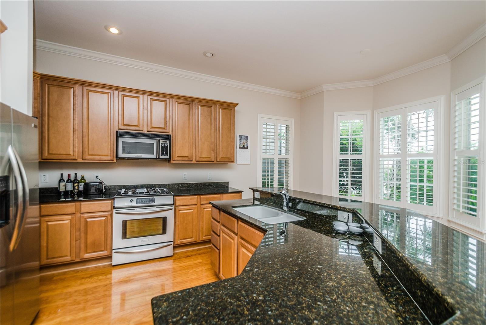 Image 8 of 37 For 924 Hemingway Circle