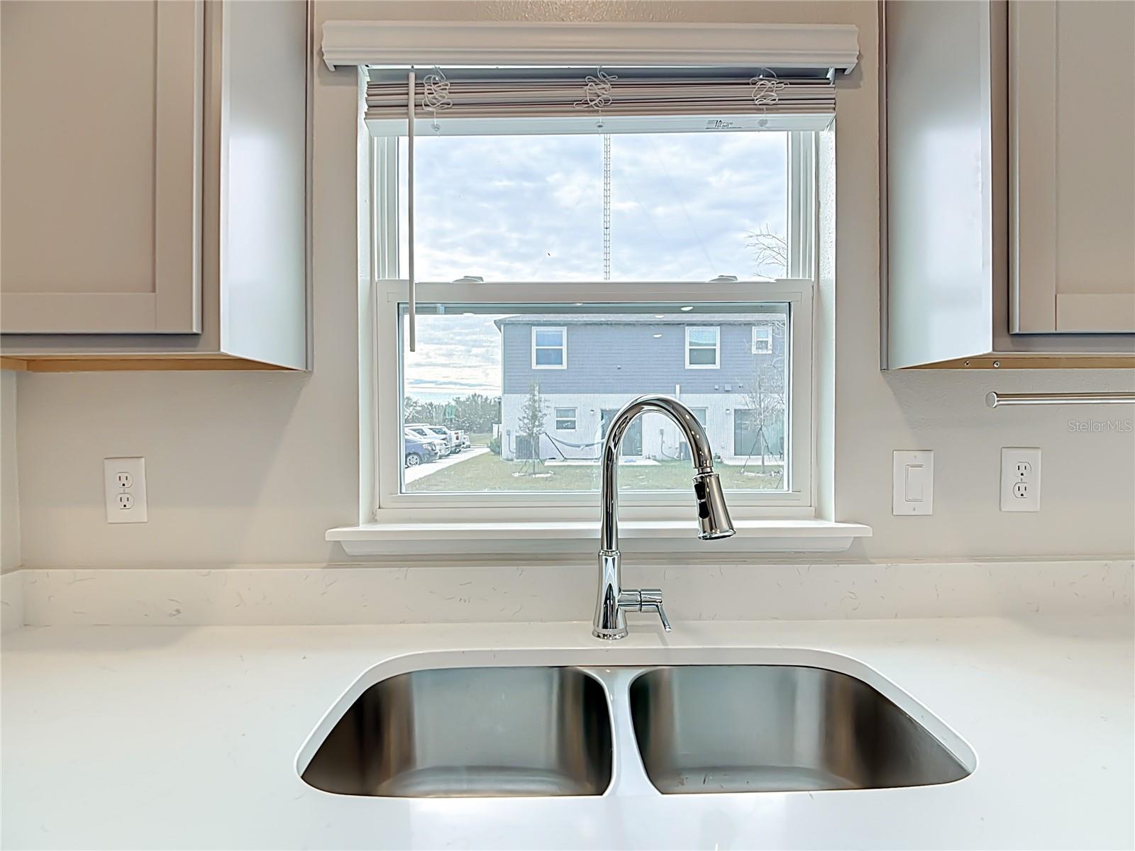 Image 13 of 42 For 3657 Majestic Drive