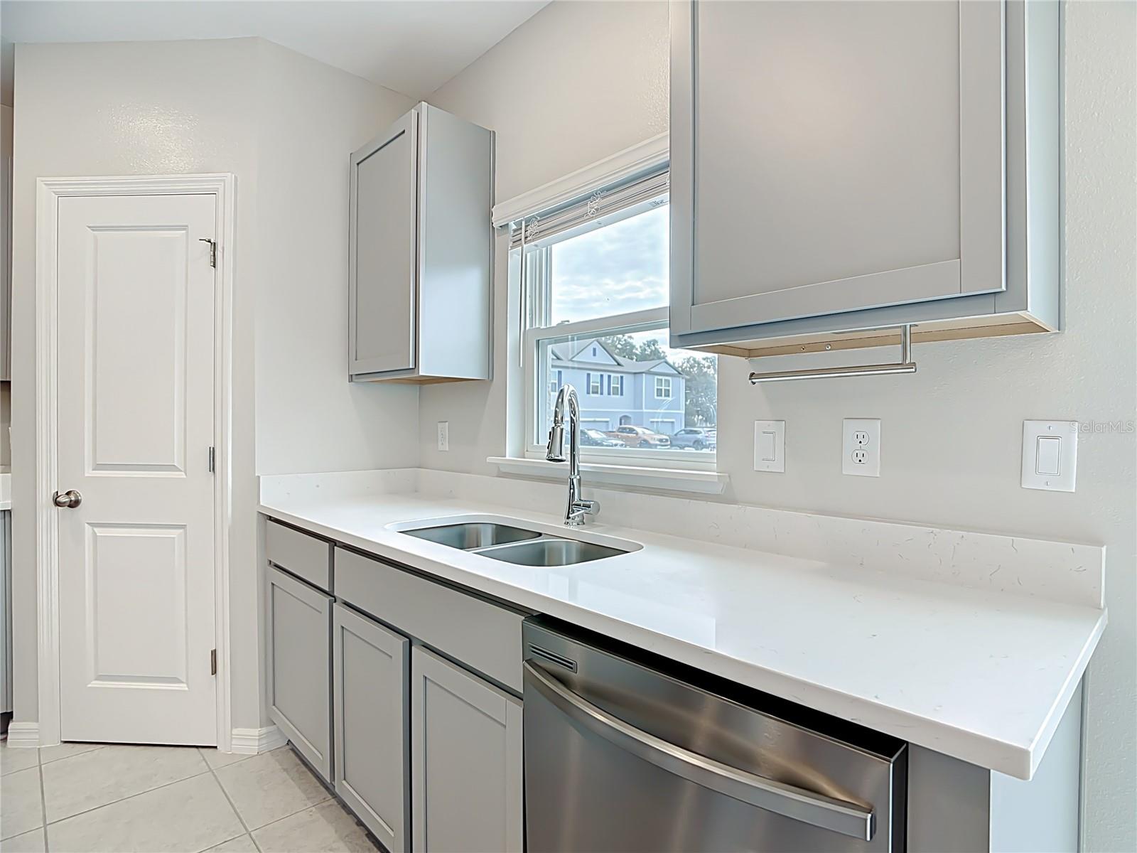 Image 14 of 42 For 3657 Majestic Drive