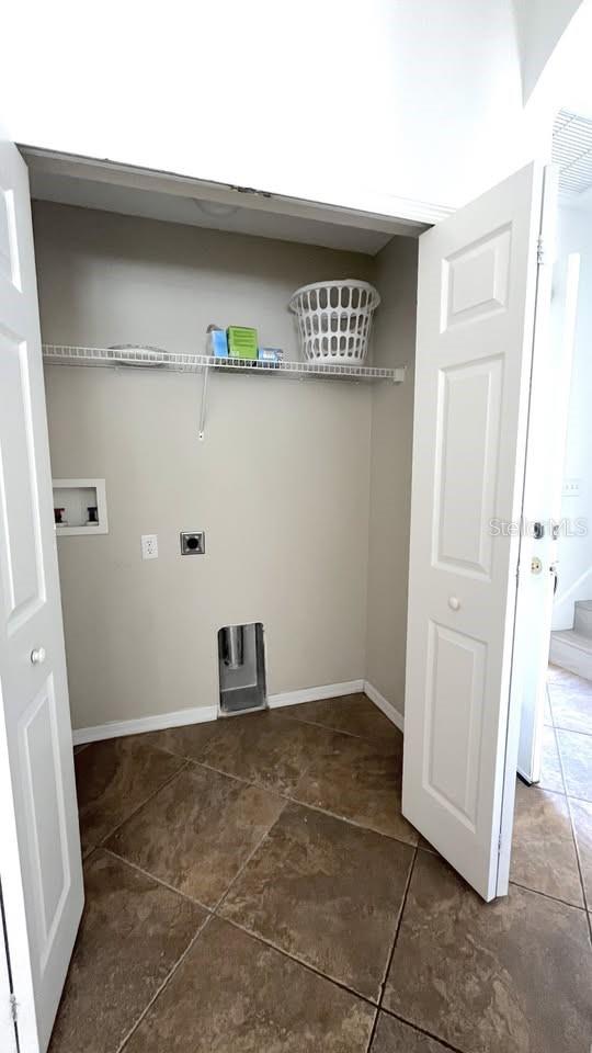 Image 6 of 10 For 11003 Blaine Top Place