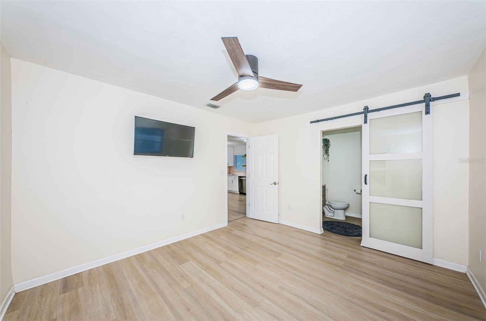 Image 9 of 24 For 4249 8th Avenue N