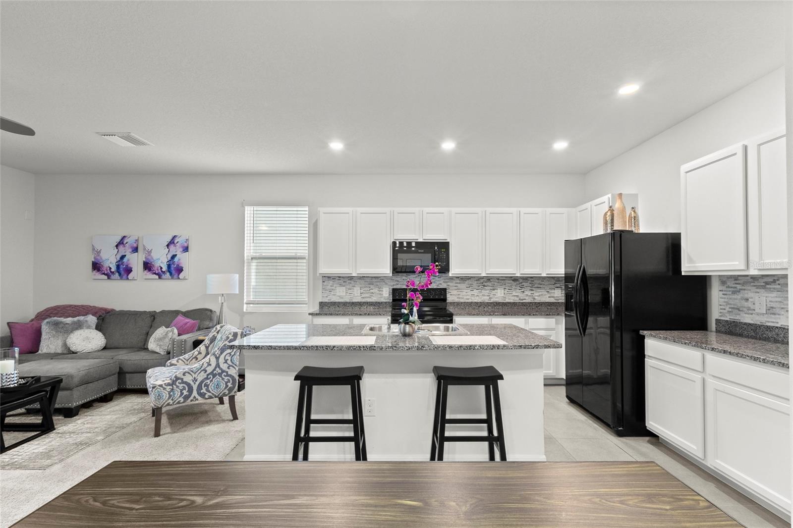 Image 3 of 33 For 32946 Kaloko Road