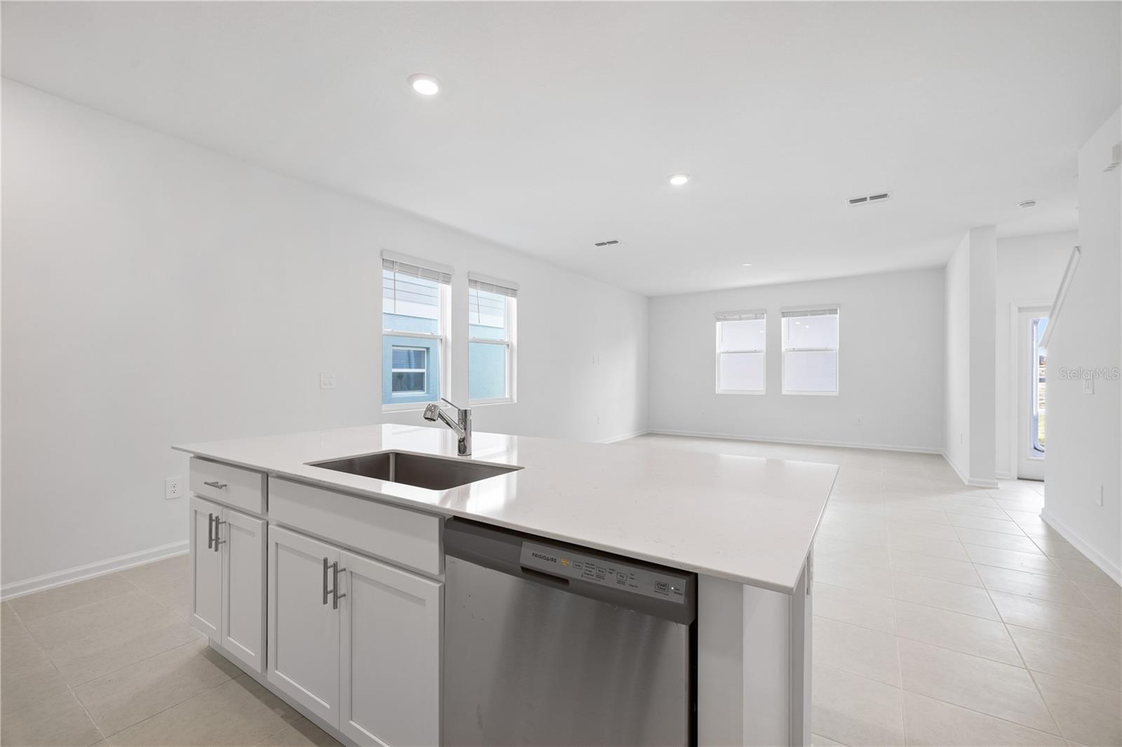 Image 10 of 37 For 6008 Zen Way