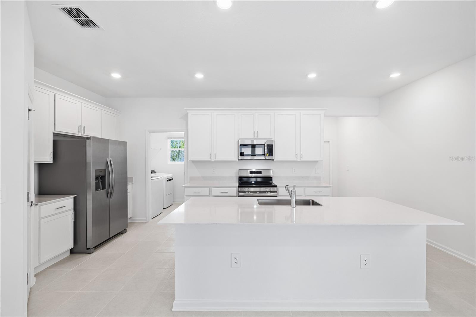 Image 12 of 37 For 6008 Zen Way