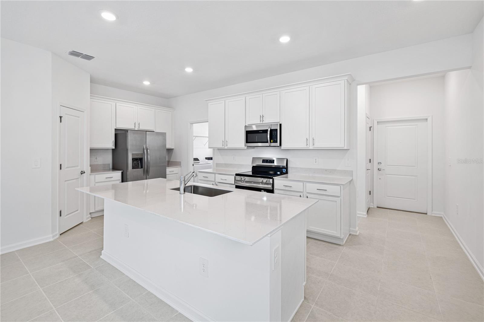 Image 14 of 37 For 6008 Zen Way