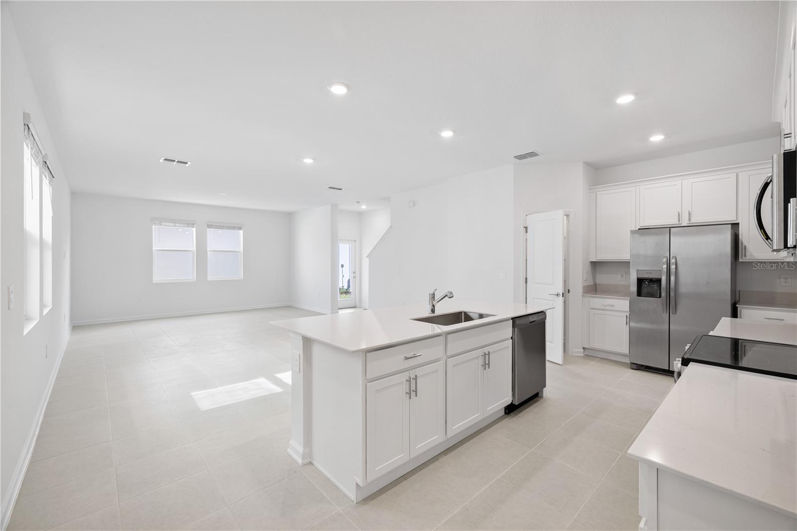 Image 15 of 37 For 6008 Zen Way