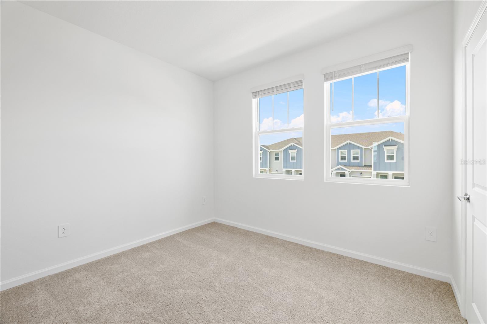 Image 21 of 37 For 6008 Zen Way