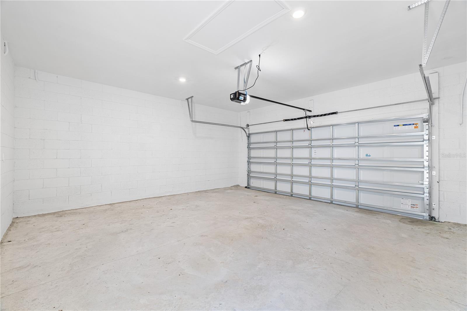 Image 32 of 37 For 6008 Zen Way