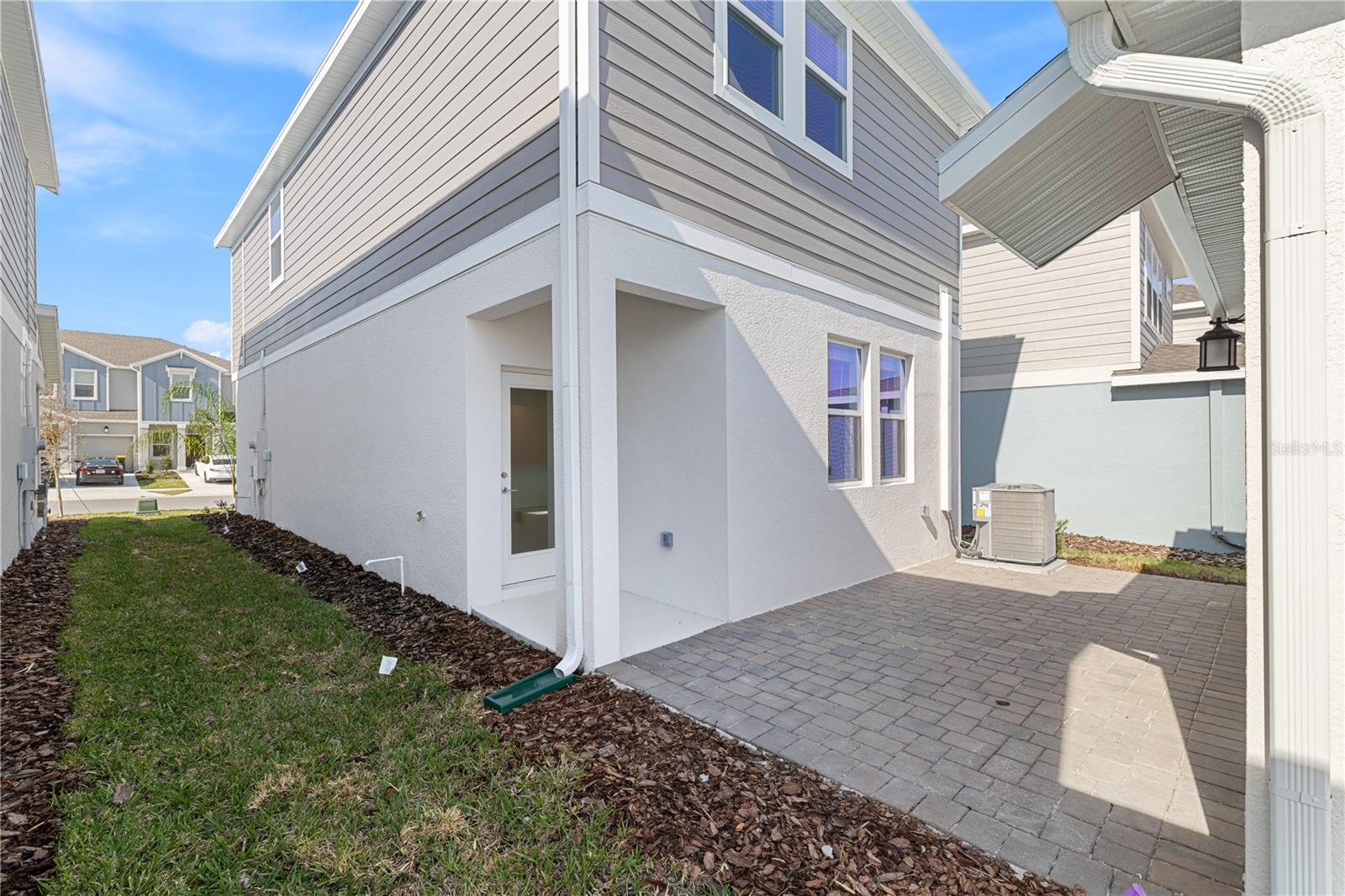 Image 33 of 37 For 6008 Zen Way