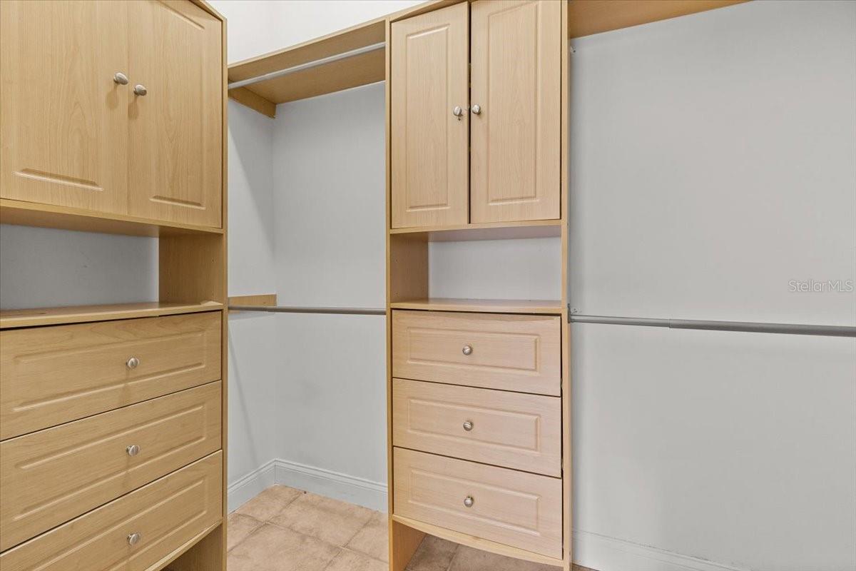 Image 20 of 24 For 6052 Pointe Pleasant Boulevard