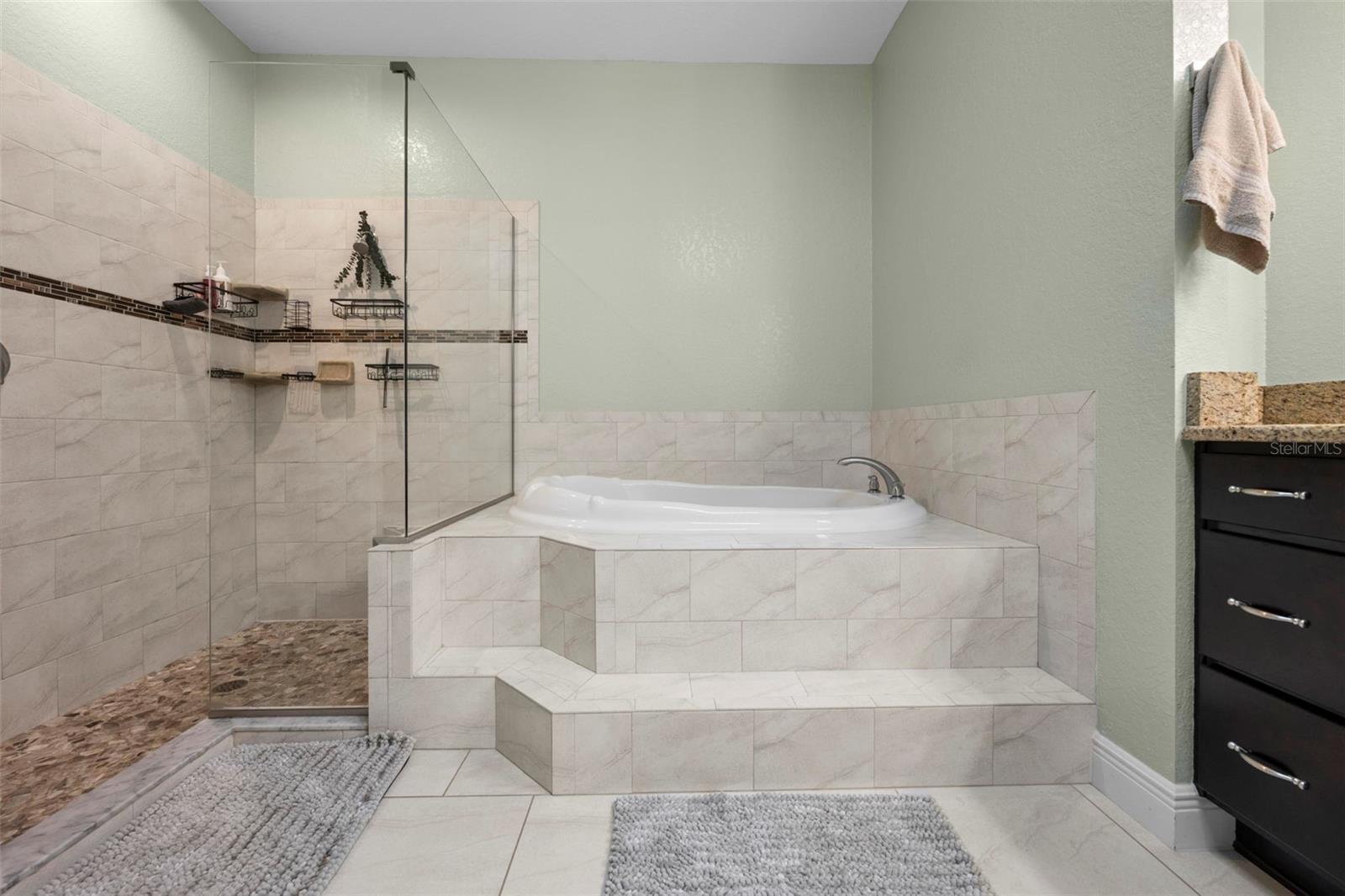 Image 32 of 45 For 8104 Nightingale Road