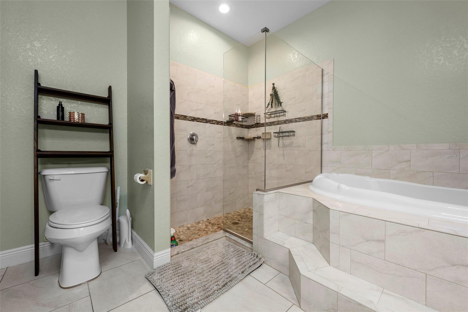 Image 33 of 45 For 8104 Nightingale Road