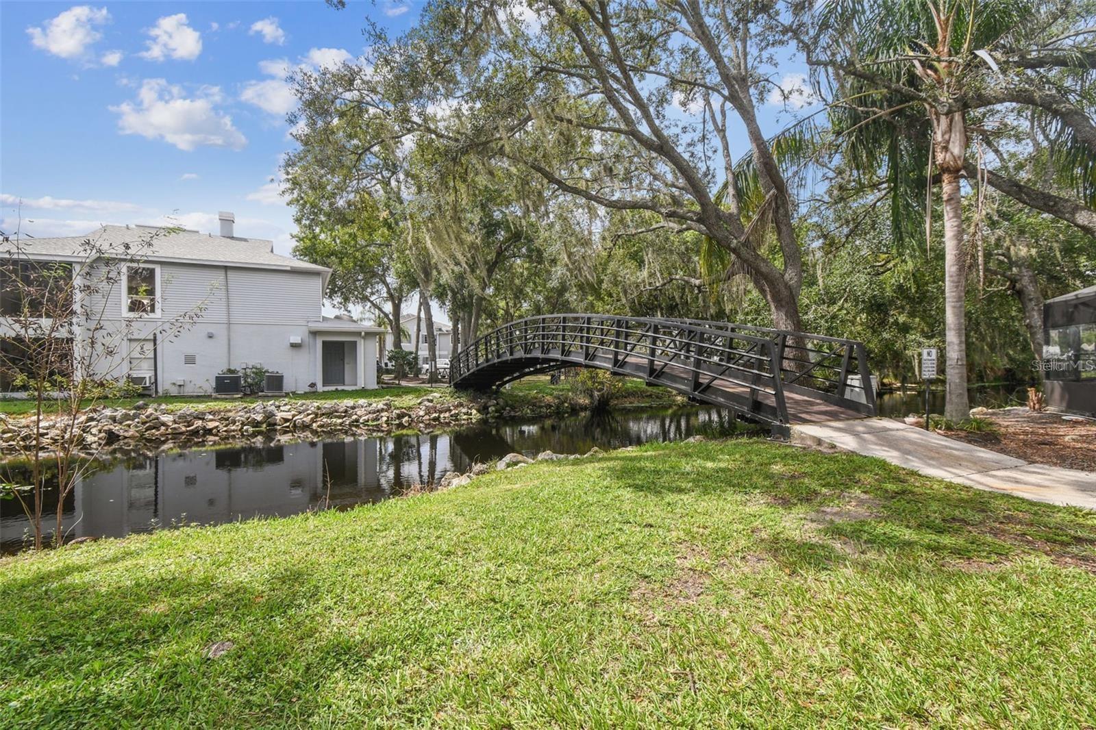 Image 14 of 33 For 4133 Dolphin Drive 4133