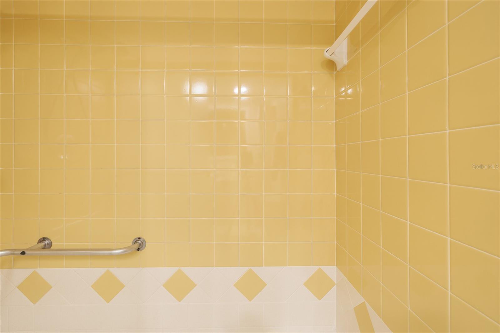 Image 41 of 44 For 5095 Bay Street Ne 102