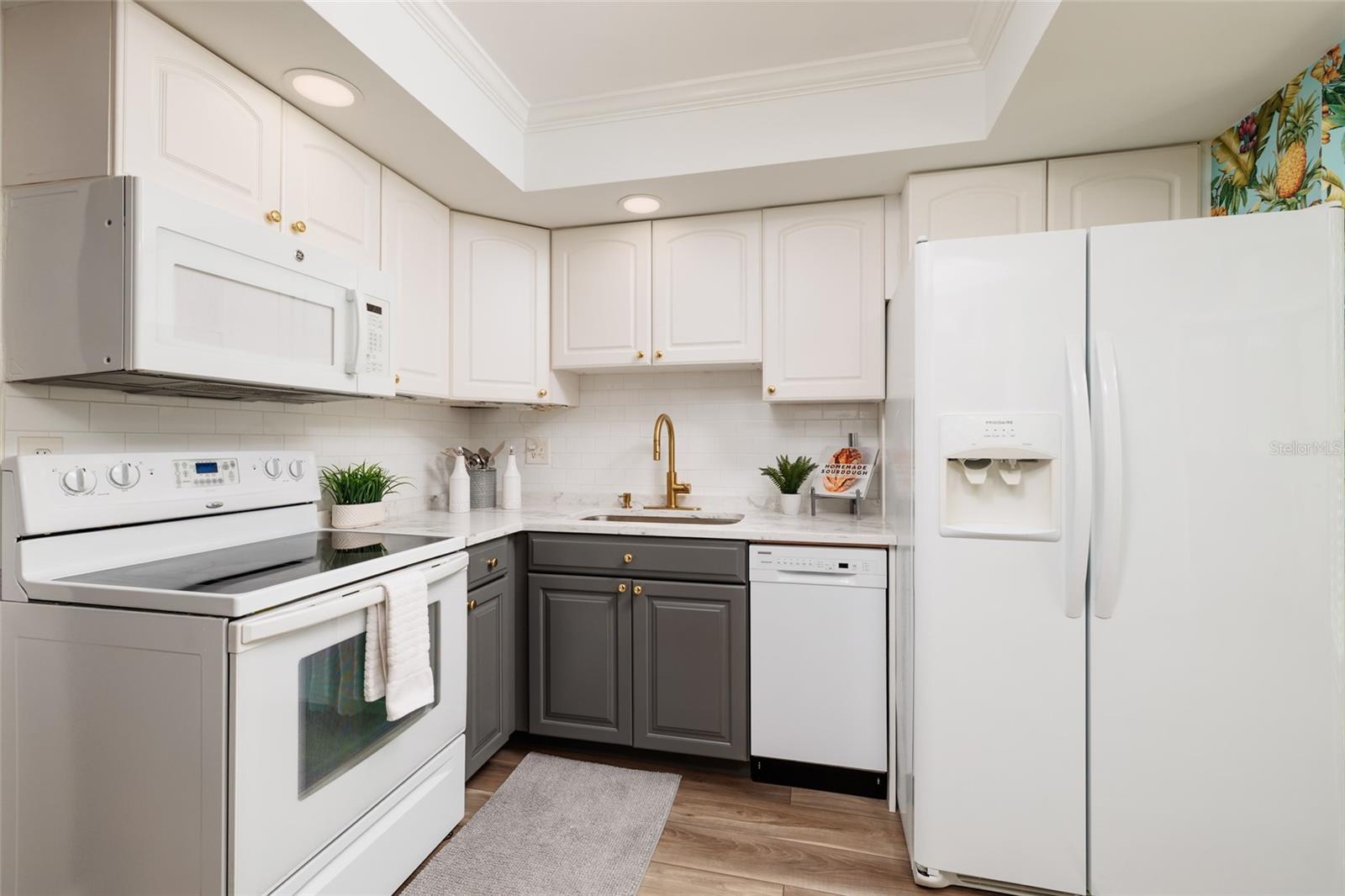 Image 9 of 44 For 5095 Bay Street Ne 102