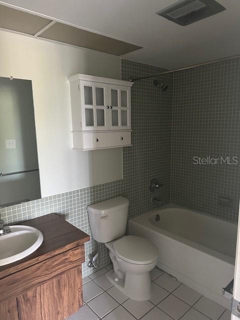 Image 21 of 30 For 1001 Bayshore Boulevard 201