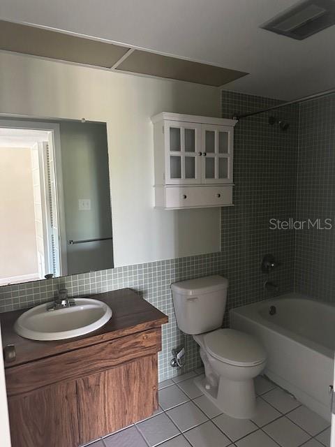 Image 23 of 30 For 1001 Bayshore Boulevard 201