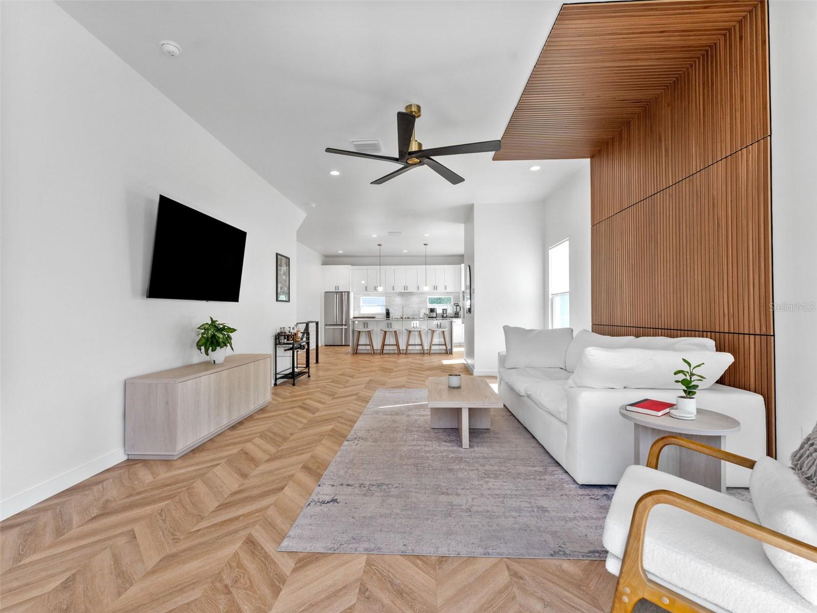 Image 16 of 44 For 102 Adalee  