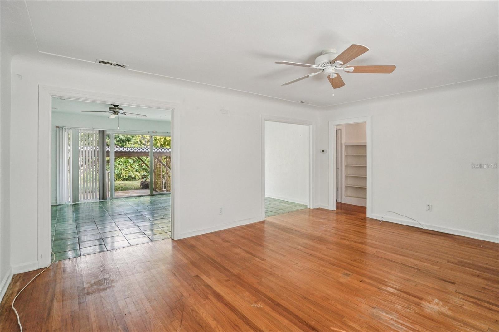 Image 11 of 37 For 6301 7th Avenue N